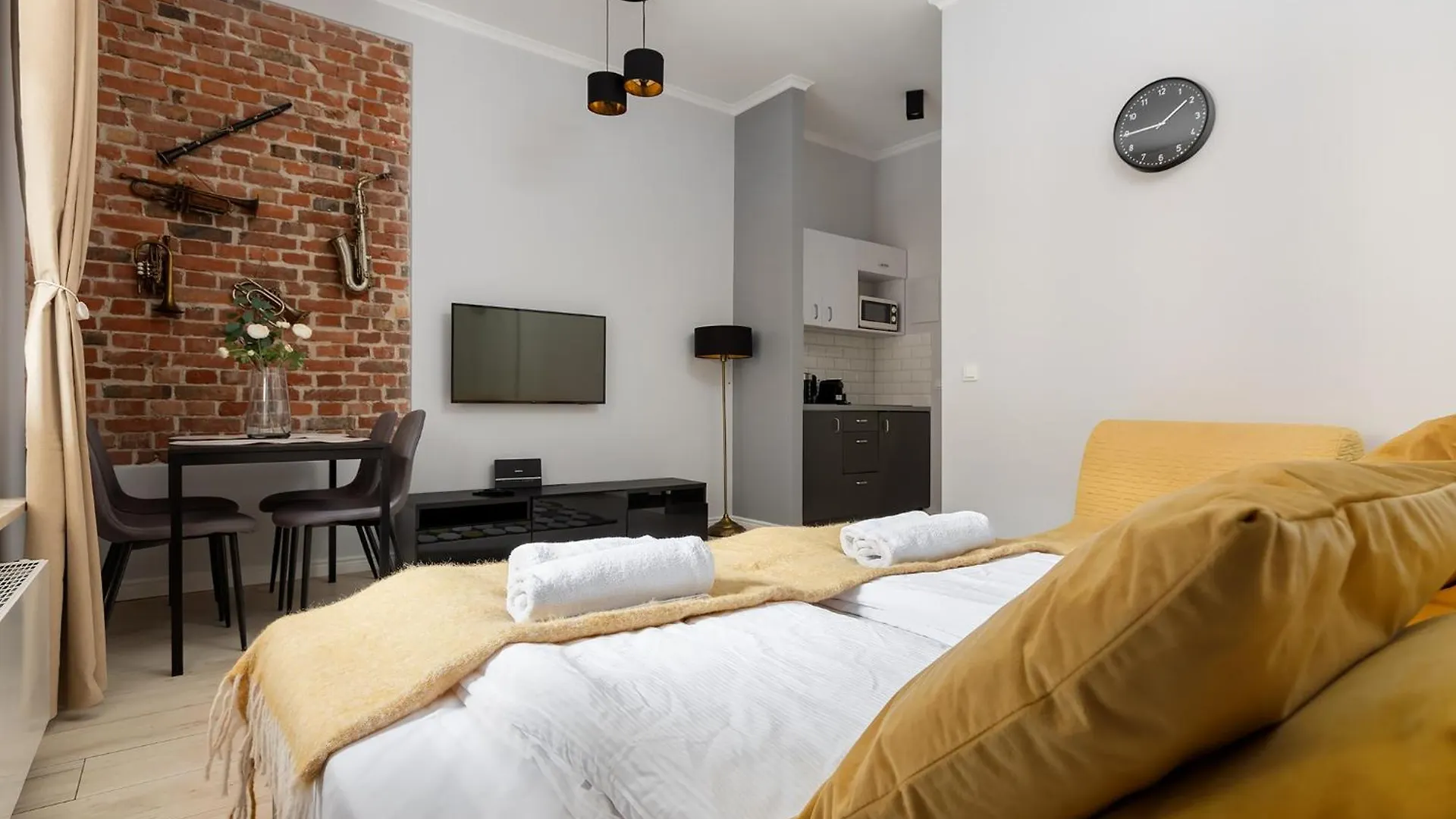 Music Apartment بوزنان